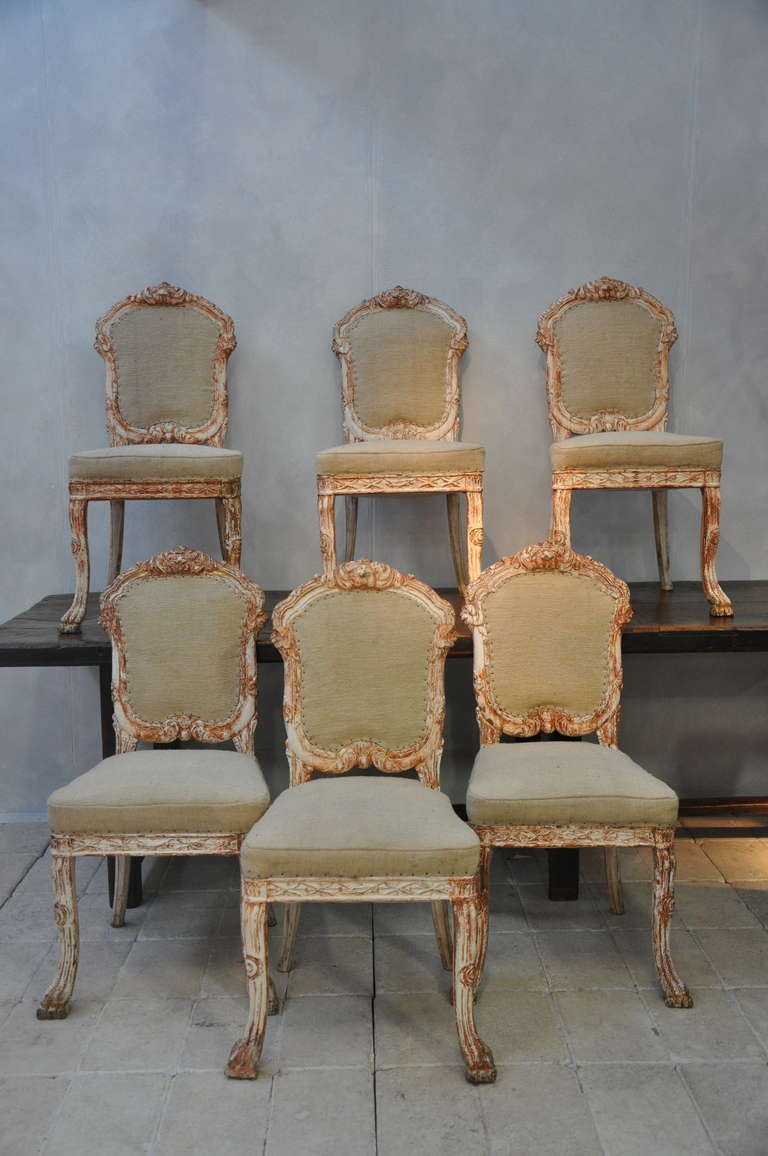 A Set Of 6 Italian 19th Century Carved Wooden Dining Chairs