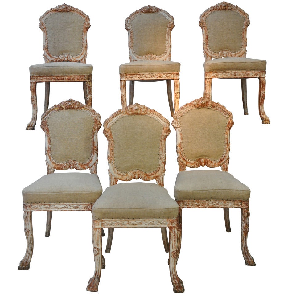 A Set Of 6 Italian 19th Century Carved Wooden Dining Chairs For Sale at