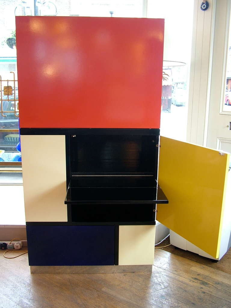 Mondrian 2 Cabinet