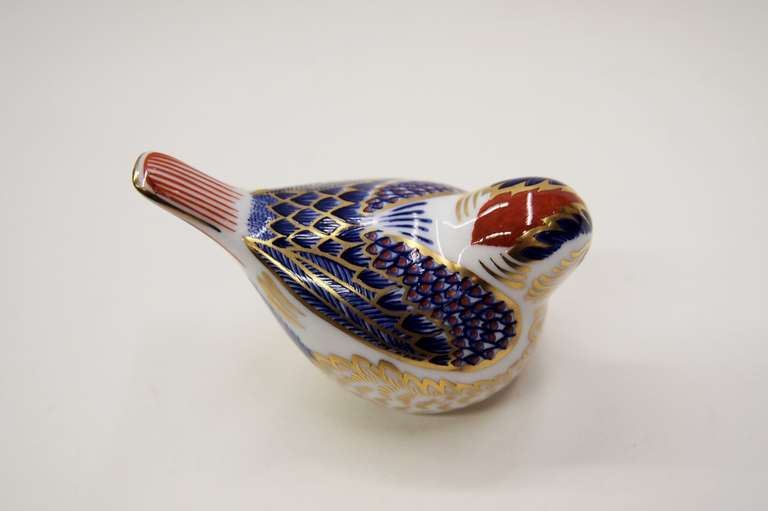 Royal Crown Derby Paperweight  'Goldcrest' In Excellent Condition In Vancouver, BC