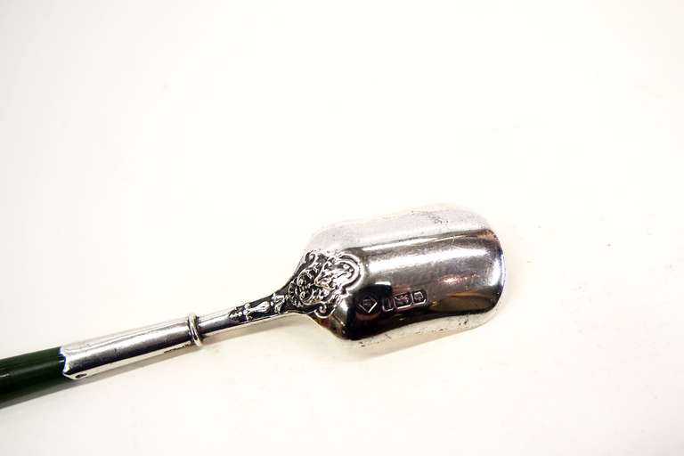 Antique Serling Sugar Shovel with Jade handle dated 1903 In Good Condition For Sale In Vancouver, BC