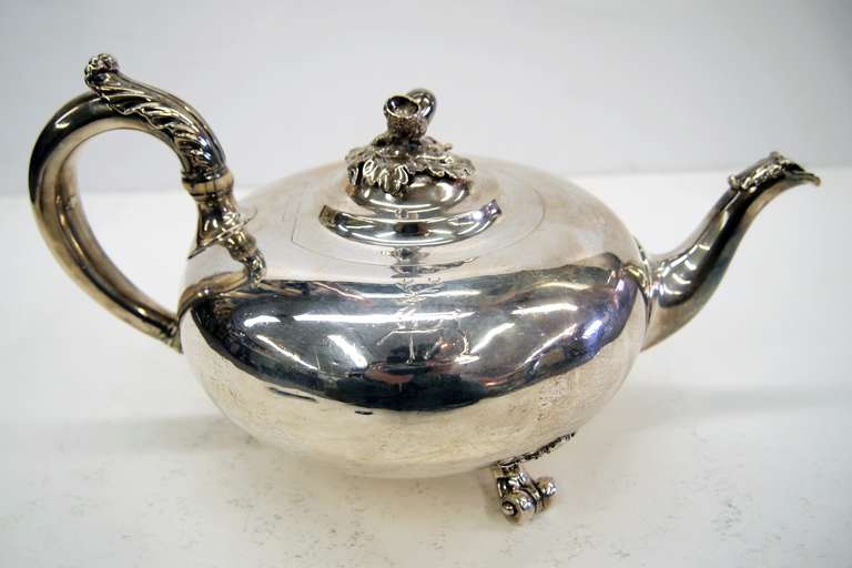 This is a very fine quality Sterling Silver Teapot by the famous London firm of Hunt & Roskell.  They were of course the successors to the noted Storr, Mortimer & Hunt firm of silversmiths founded by Paul Storr England's premier 19th century silver