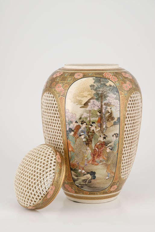 19th Century Japanese Antique Satsuma Pot-Purri Covered Jar by Ryozan For Sale