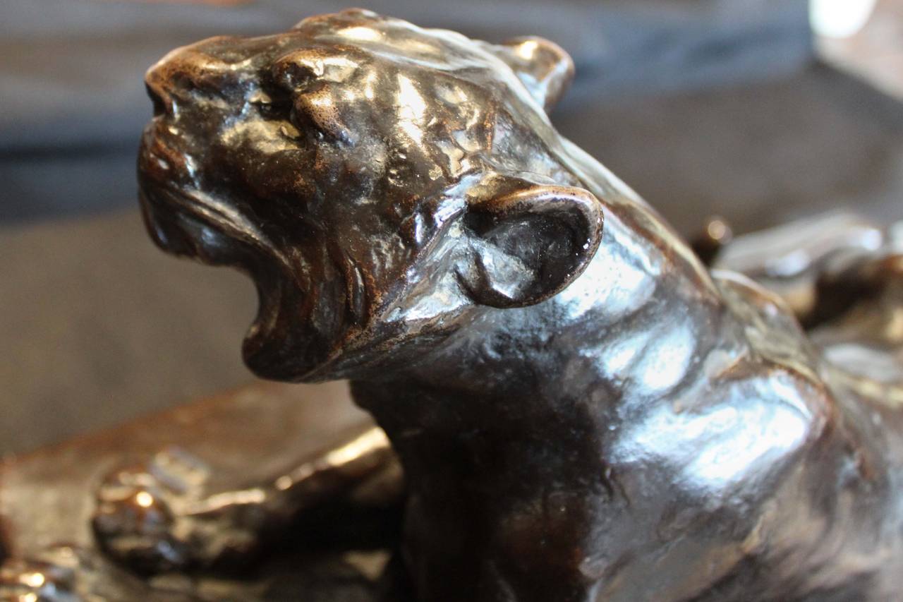 Bronze Tiger Sculpture In Excellent Condition For Sale In Vancouver, BC