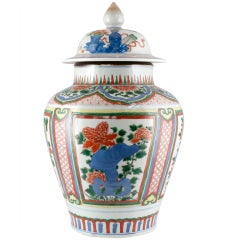 19th Century Wucai, five color lidded jar.