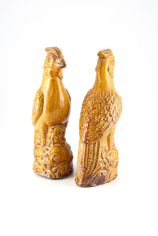 Chinese Pair of Tang style birds in yellow glaze For Sale