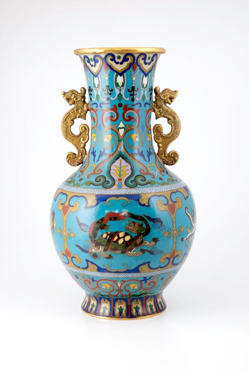 Pair of cloisonne vases. Qing Dynasty. 1
