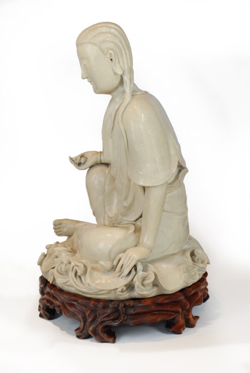 Statue of Guan Yin, Ming Dynasty.
Blanc de Chine (French for 