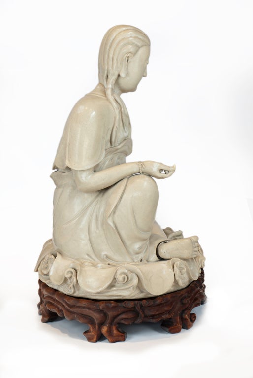 18th Century and Earlier Beautiful  large Chinese Ming seated Guanyin on antique stand