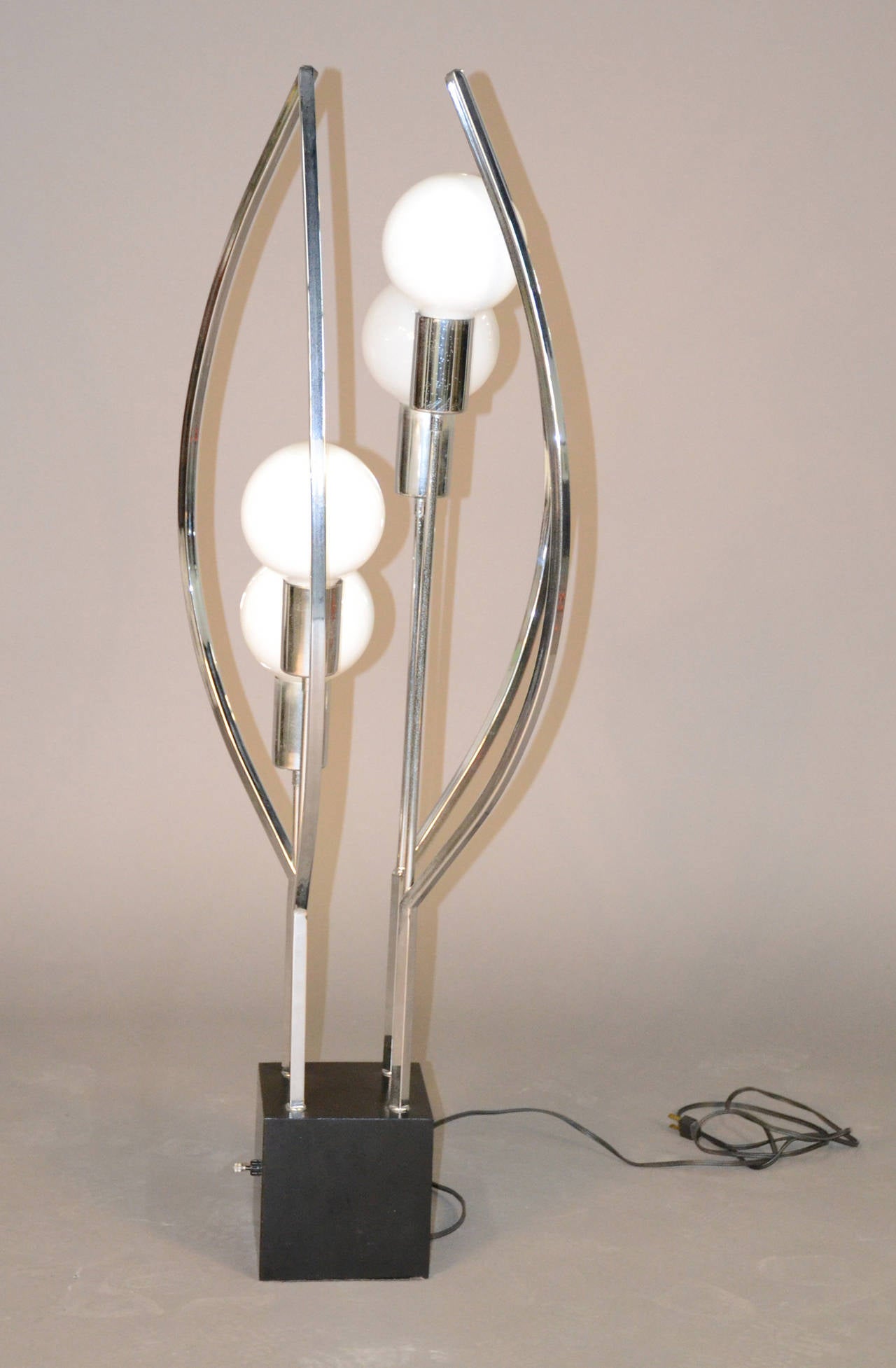 Mid-20th Century Modern Italian Sculptural Chrome Lamp For Sale