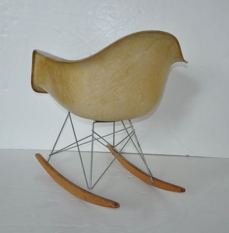 Early Rocker - Charles Eames 1