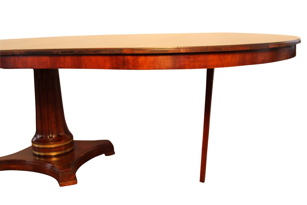 Center or Dining Table with Three Leaves For Sale 1
