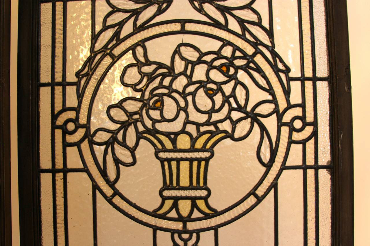 Free Standing Stained Glass Window Screen In Good Condition In Bridport, CT
