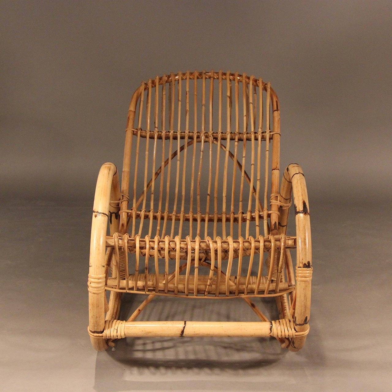 Mid-Century bentwood rattan rocking chair or lounge. Bamboo recliner.