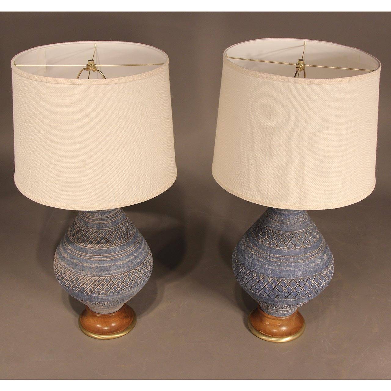 Mid-Century Modern Pair of Mid-Century Pottery Table Lamps