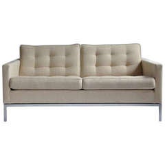 Upholstered Couch - Florence Knoll Vintage Upholstered Couch - Florence Knoll