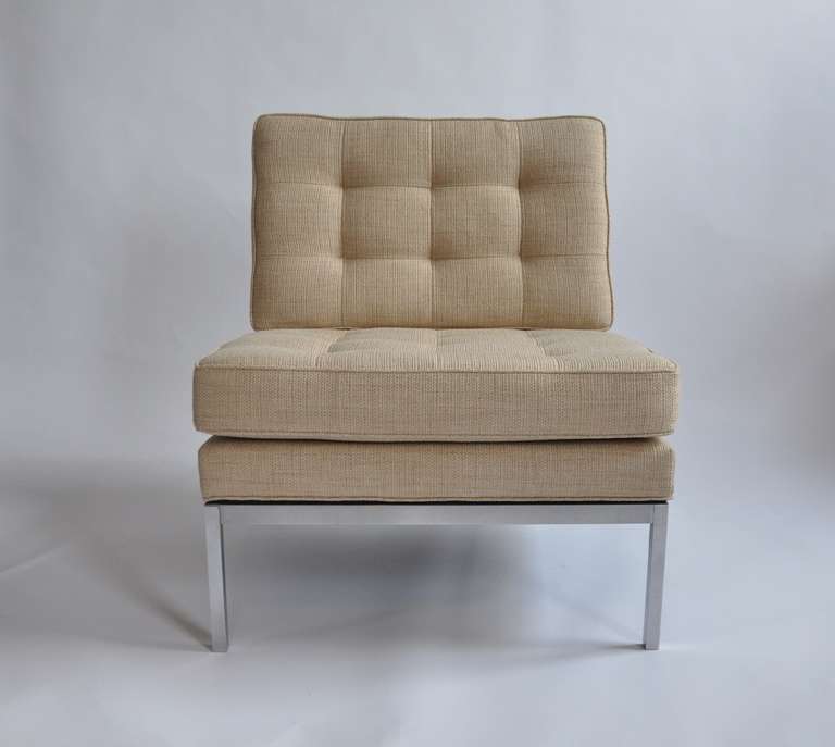 American Pair of Lounge Chairs by Florence Knoll