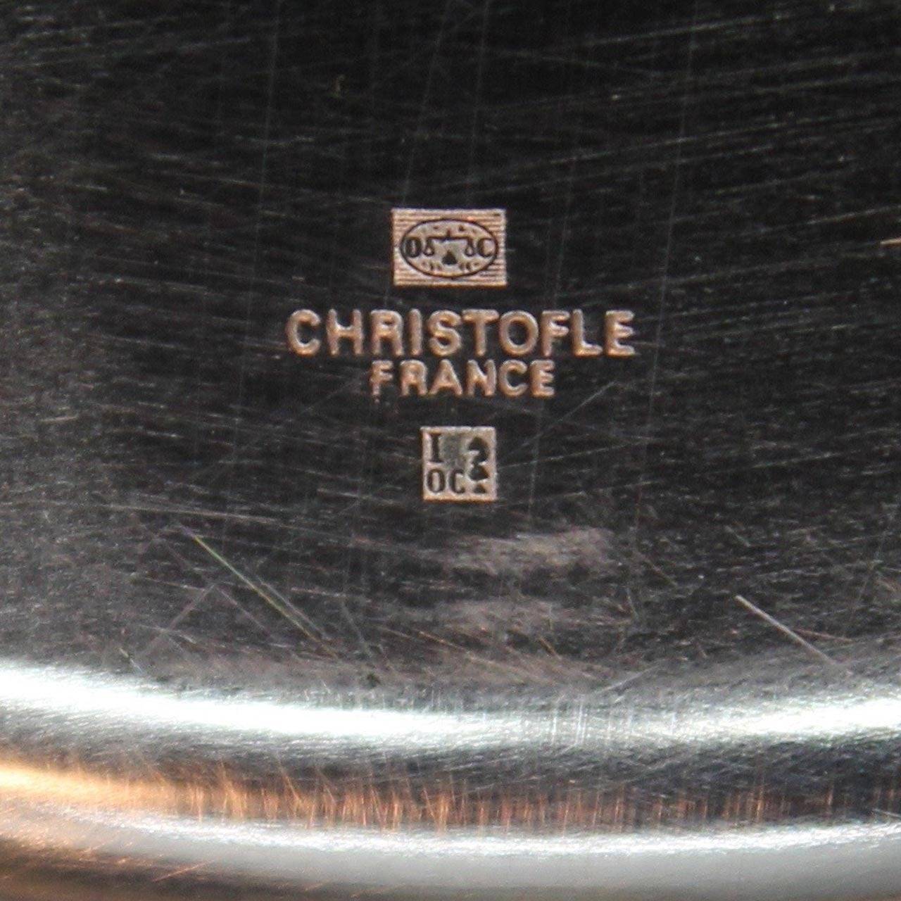 Beautiful chargers in excellent condition. Minor surface scratches. One with minor dent on rim.
