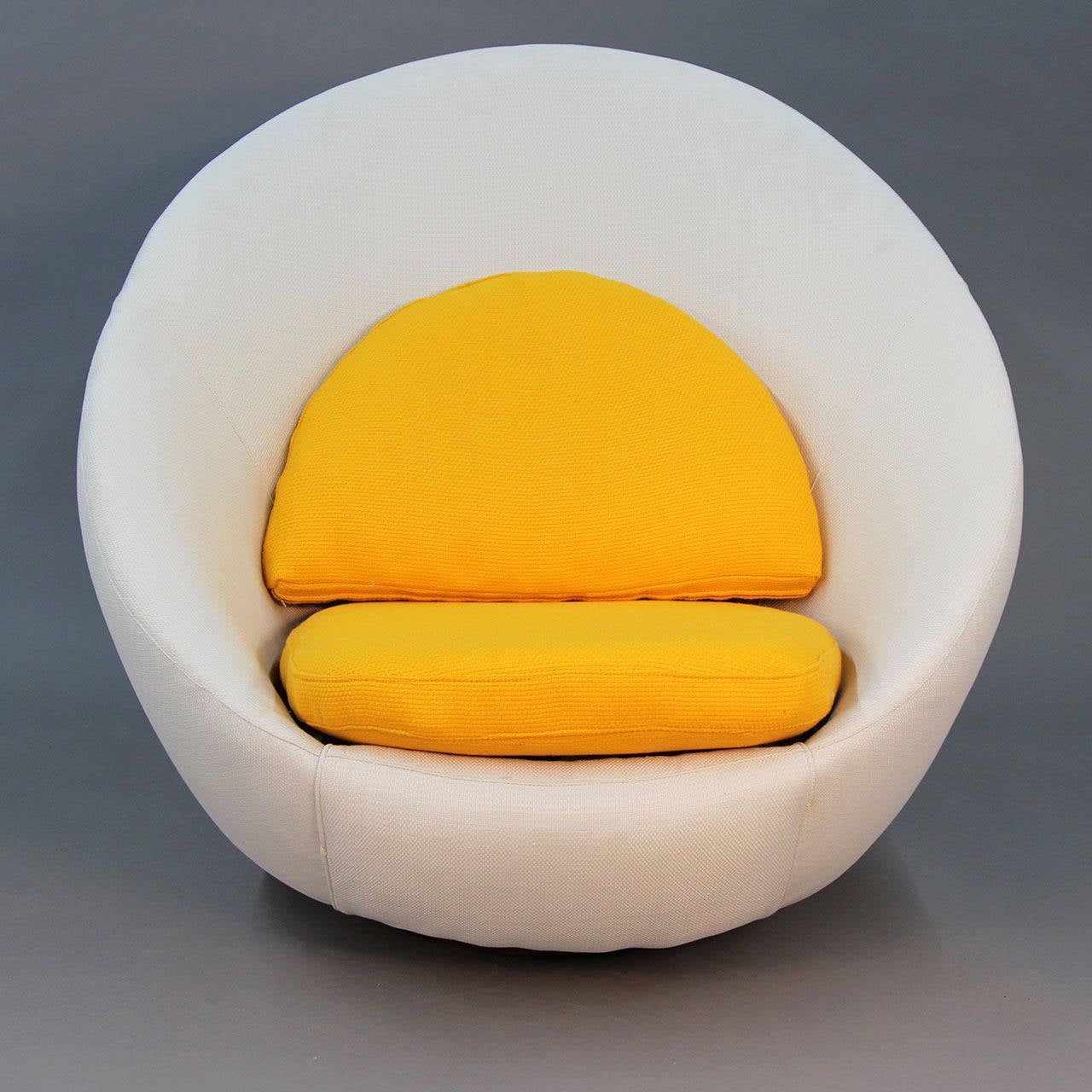 American Milo Baughman Egg Chair