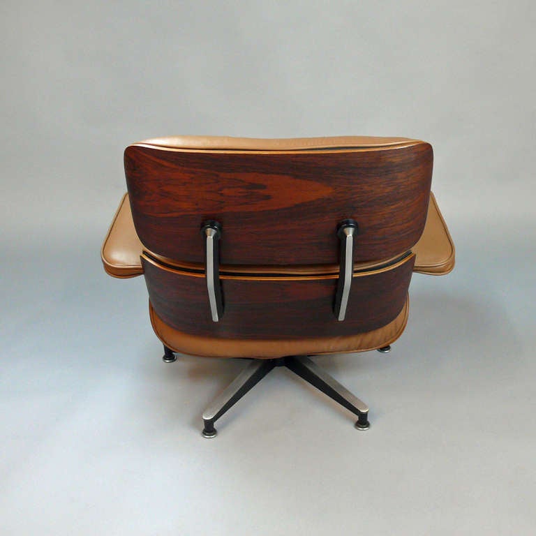 Late 20th Century Eames Rosewood Lounge Chair 670 and Ottoman 671 for Herman Miller