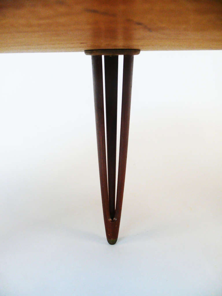 Mid-20th Century Beautifully Designed Triangular Teak Coffee Table For Sale