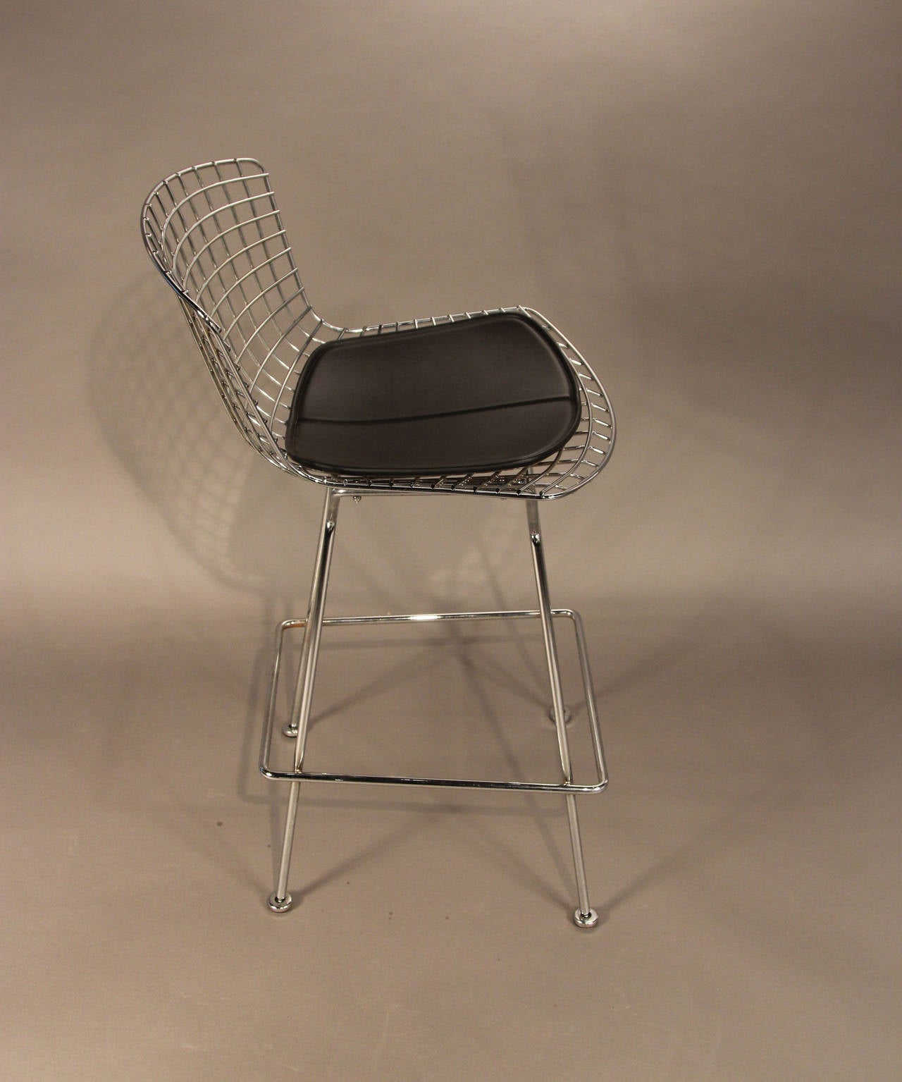 Pair of Harry Bertoia for Knoll Bar Stools in Chrome with Black Leather In Excellent Condition In Bridport, CT
