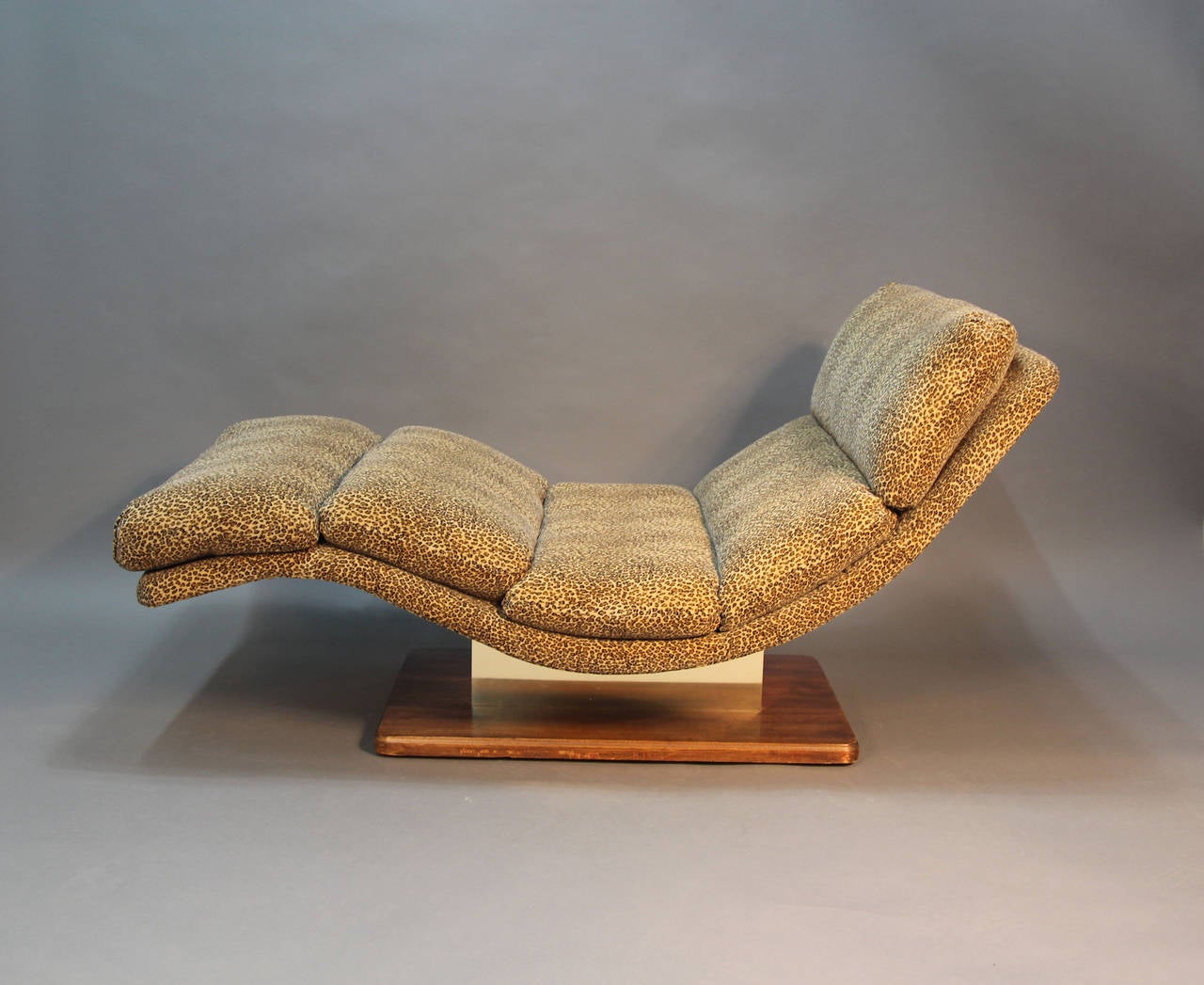 Mid-Century Modern Mid-Century Leopard Chaise Lounge For Sale