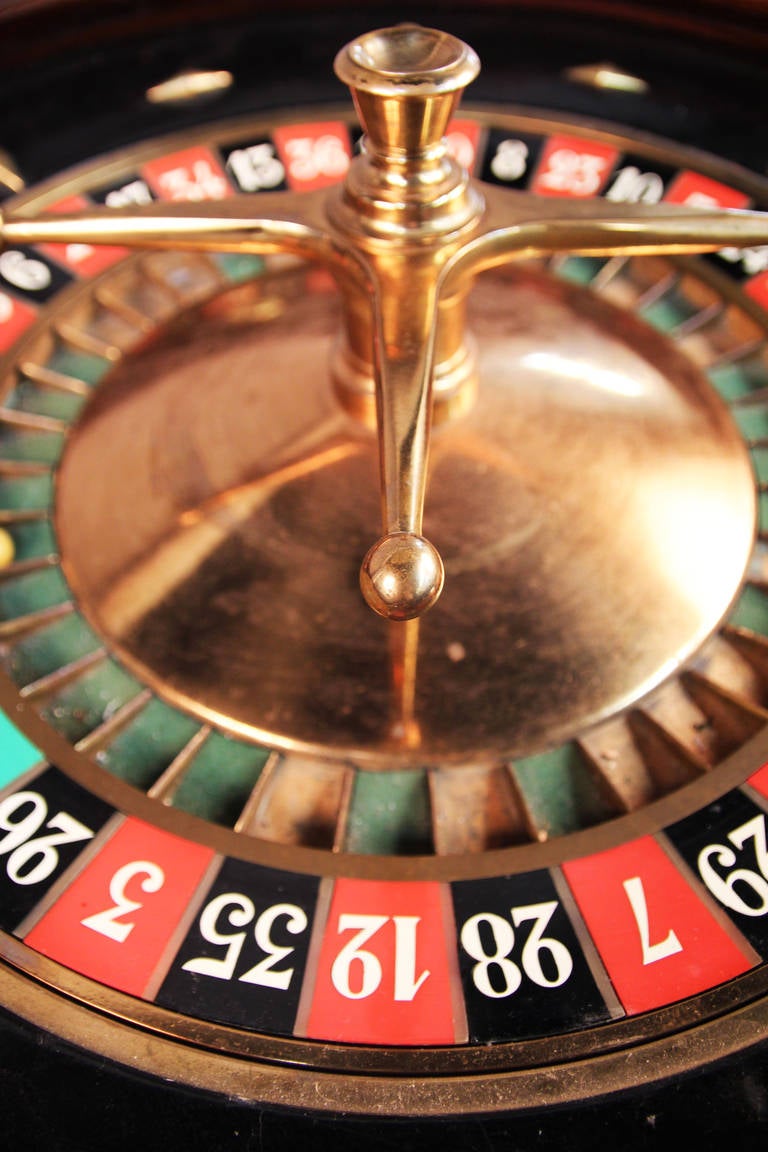 Mahogany Monte Carlo Casino Roulette Wheel