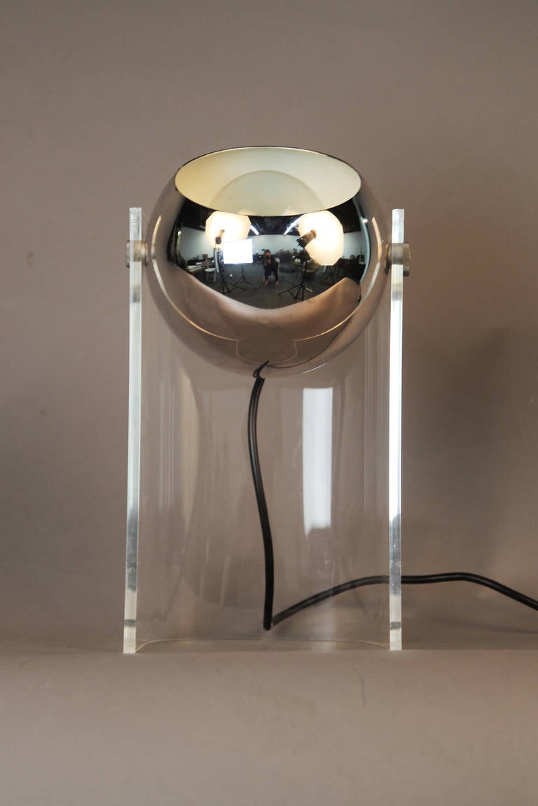 Late 20th Century Pair of Robert Sonneman Lucite and Chrome Table Lamps