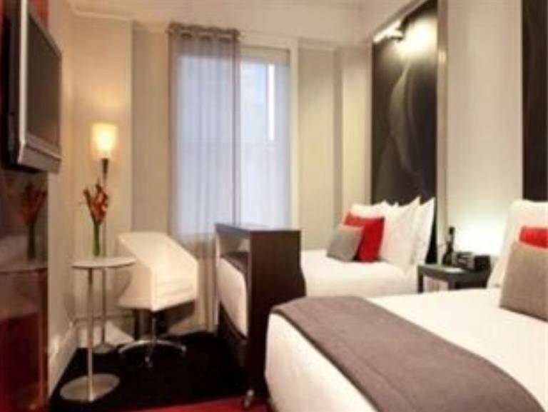 Edelstahl-Drehtisch aus dem Royalton Hotel 5