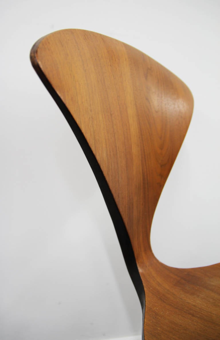 Pair of Bentwood Cherner Chairs for Plycraft 2