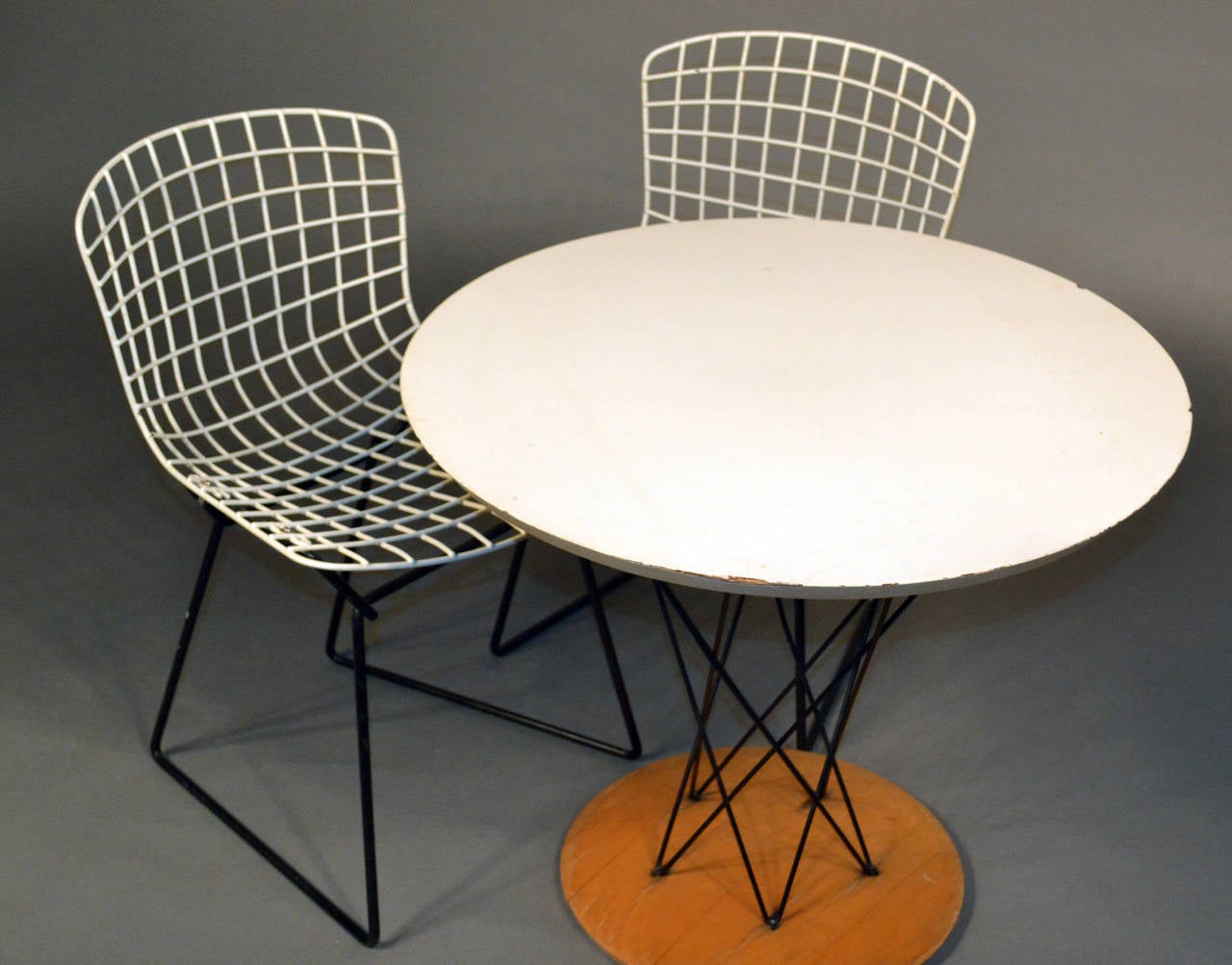 Isamu Noguchi Cyclone Child's Table and Pair of Bertoia Chairs by Knoll 3