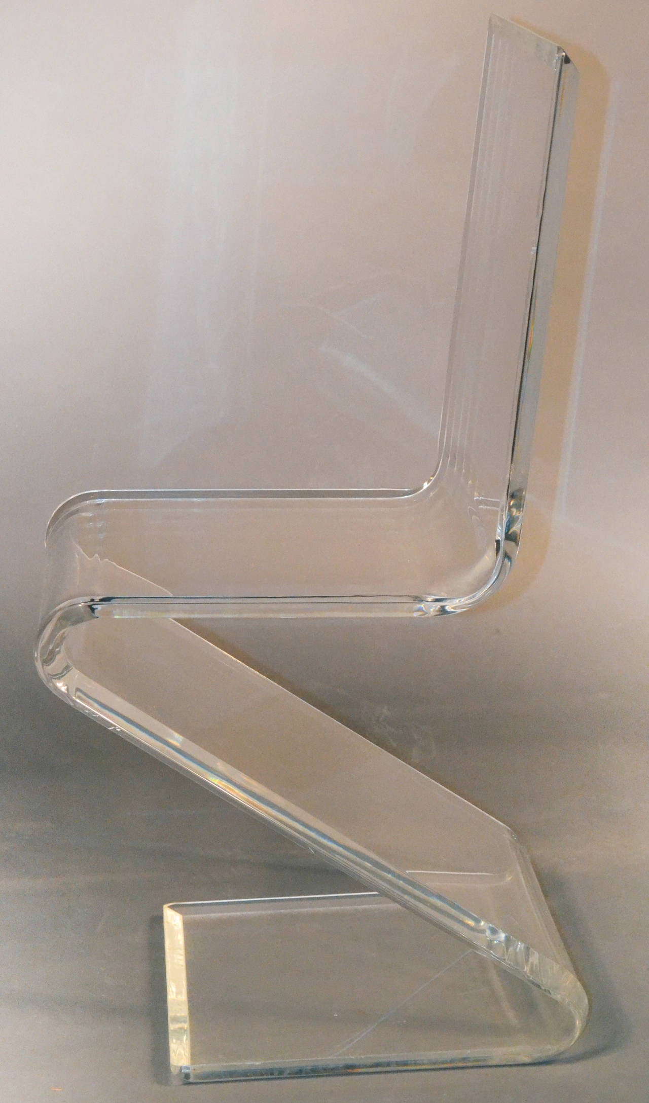 Set of Six Lucite Z Chairs in the Style of Gerrit Reitveld In Excellent Condition In Bridport, CT