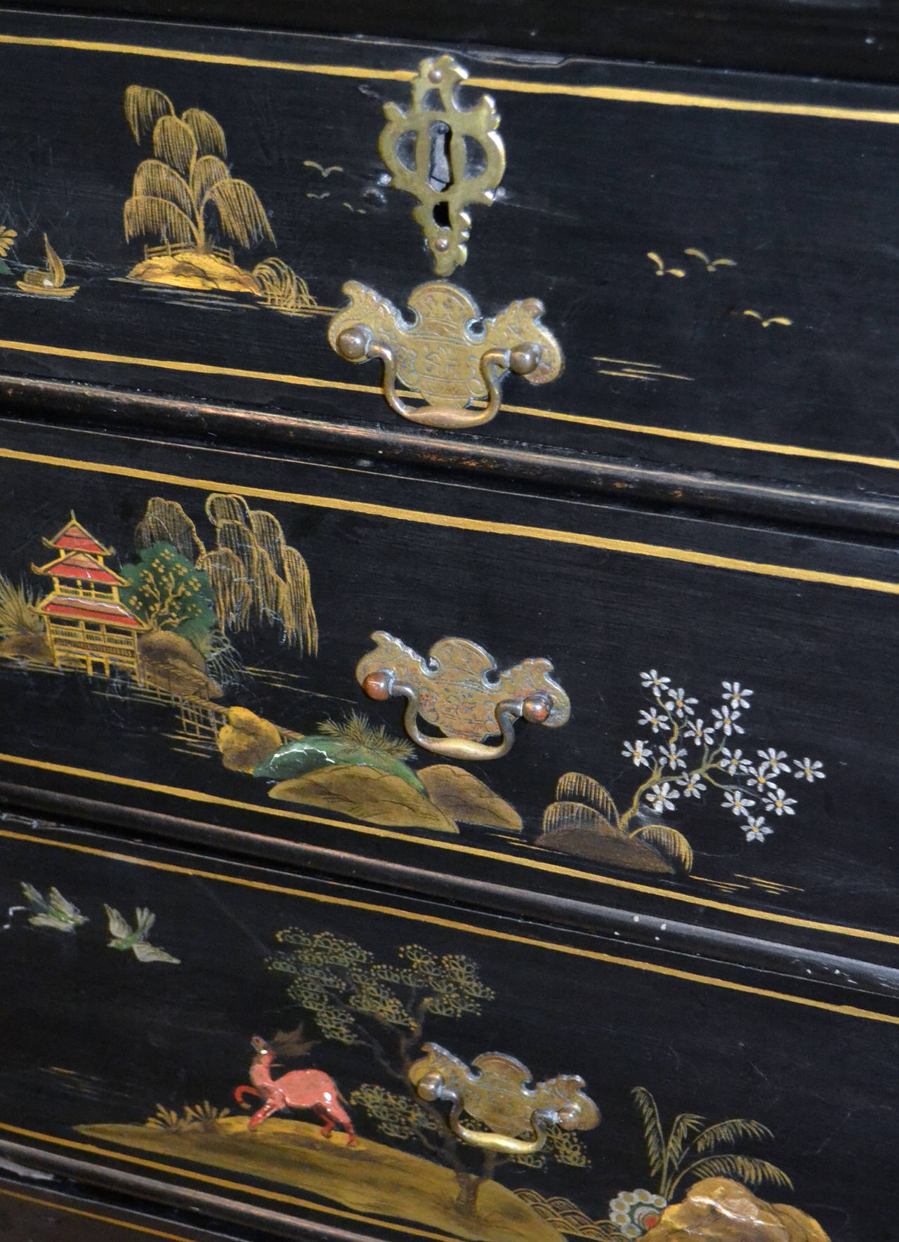 Chinoiserie Two over Three-Drawer Dresser In Good Condition For Sale In Bridport, CT