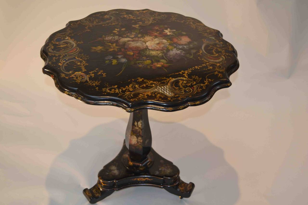 Late Victorian French Papier Mâché Floral Painted Tilt-Top Table For Sale