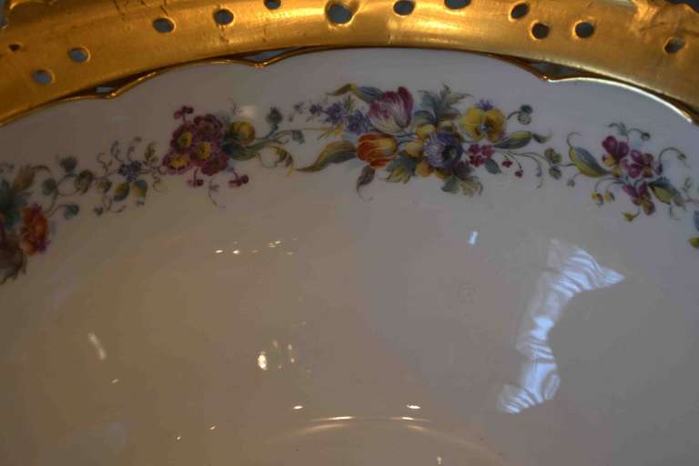 19th Century Sevres Style Porcelain Bowl Mounted in Gilt Bronze For Sale 1