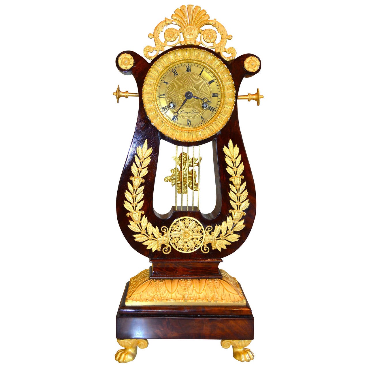French Restauration Period Mahogany and Gilt Bronze Mantle Clock For Sale