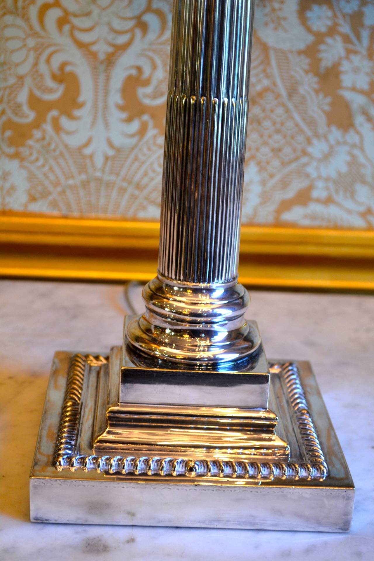 Classical Roman English Classical Silver Plated Corinthian Column Lamp with Silk Shade For Sale