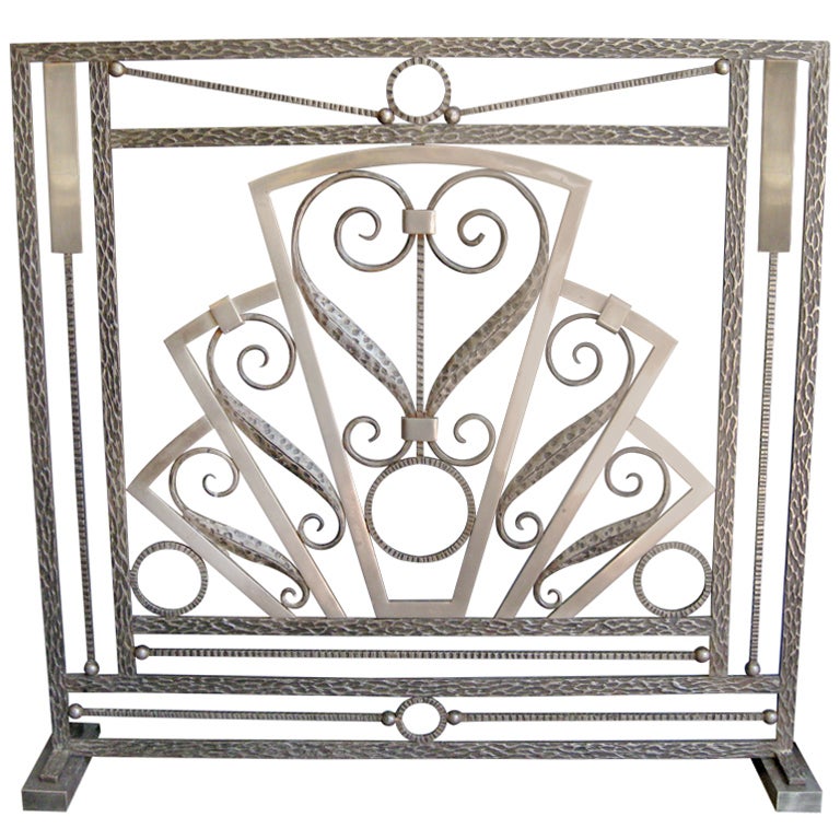 Fine French Art Deco two tone hammered iron firescreen -Subes