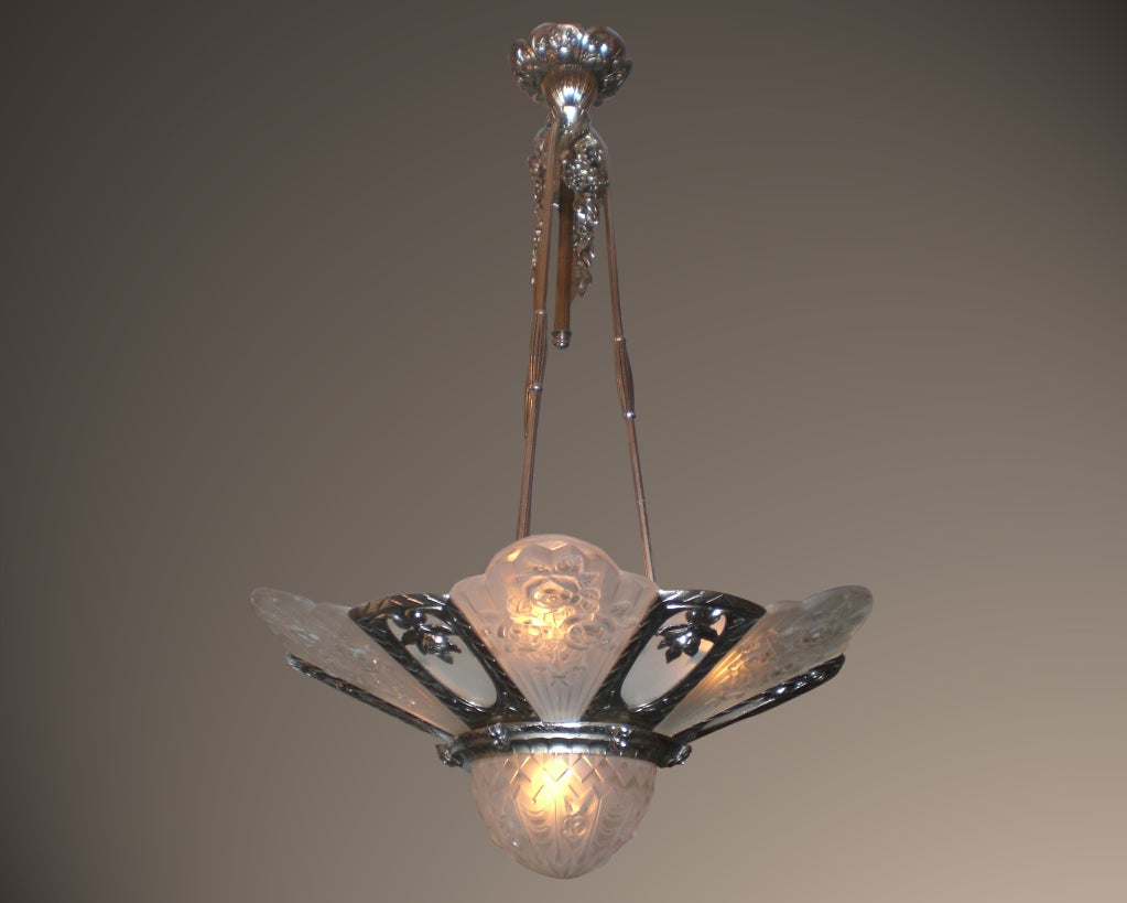 Large French Art Deco Frosted Glass Chandelier Signed Gilles, 1925 5