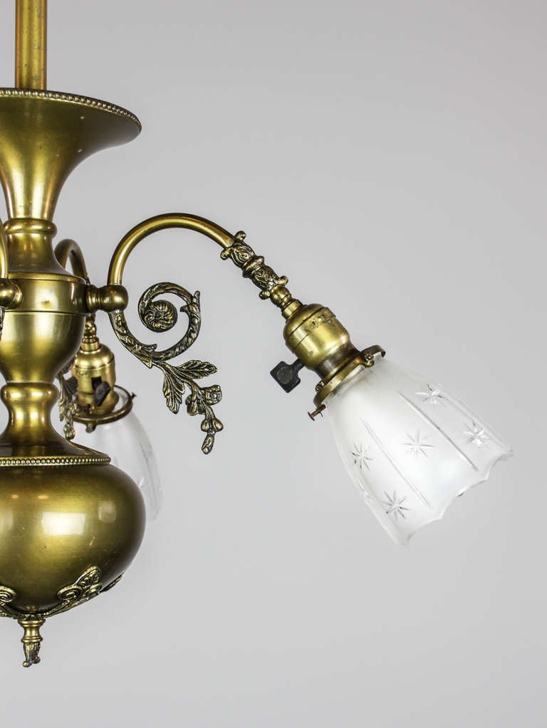 R. Williams & Co. Colonial Light Fixture (4-Light) In Excellent Condition In Vancouver, BC