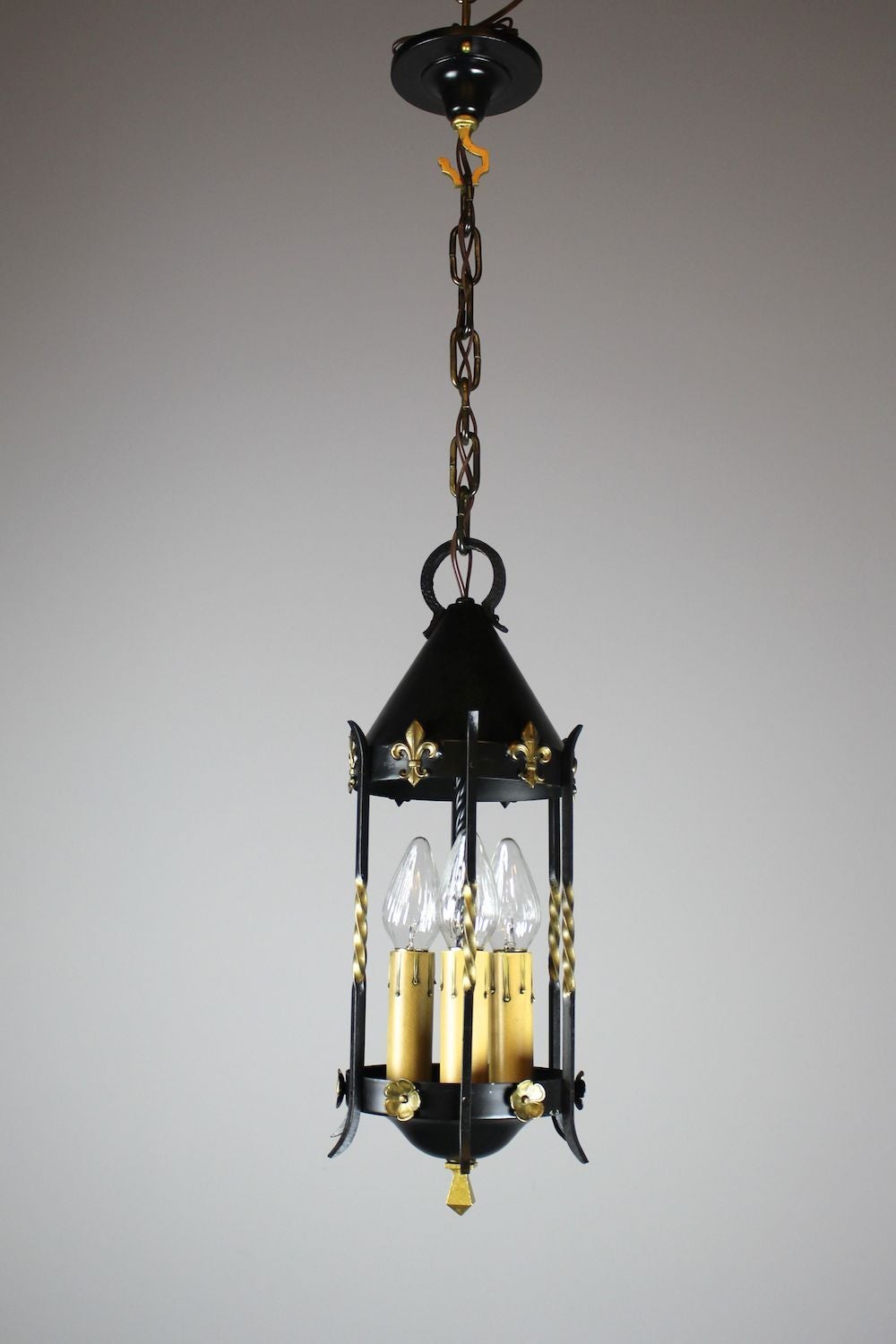 A lovely Spanish Colonial Revival lantern made by Mo Bridges Co., circa 1930. Cleaned, rewired, restored, and ready to hang.
DF1231 Measurements: 36" H x 8.5" W.