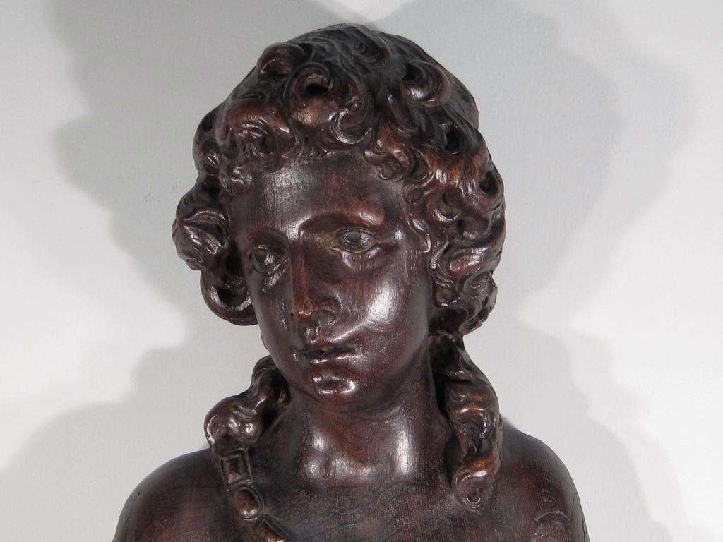 SAMUEL ROBB Carved Female Figure In Excellent Condition For Sale In Vancouver, BC