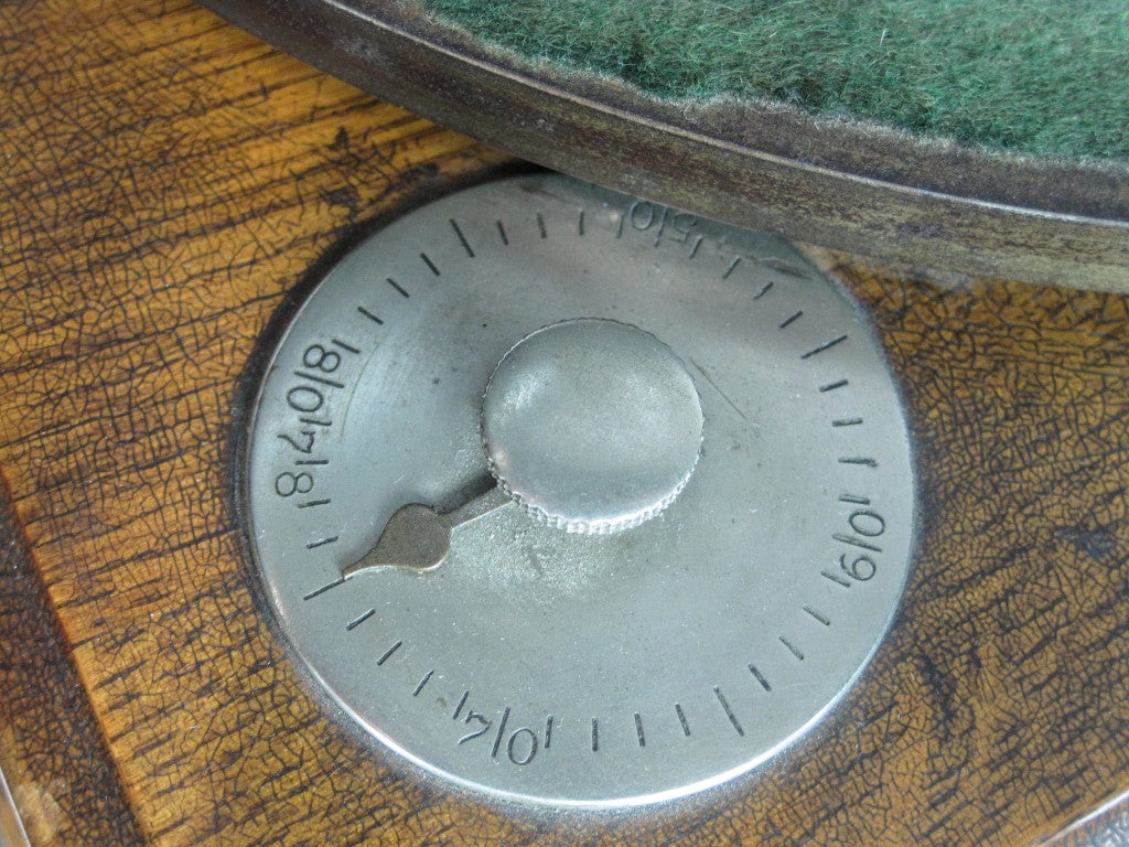 20th Century Victor Senior Gramophone