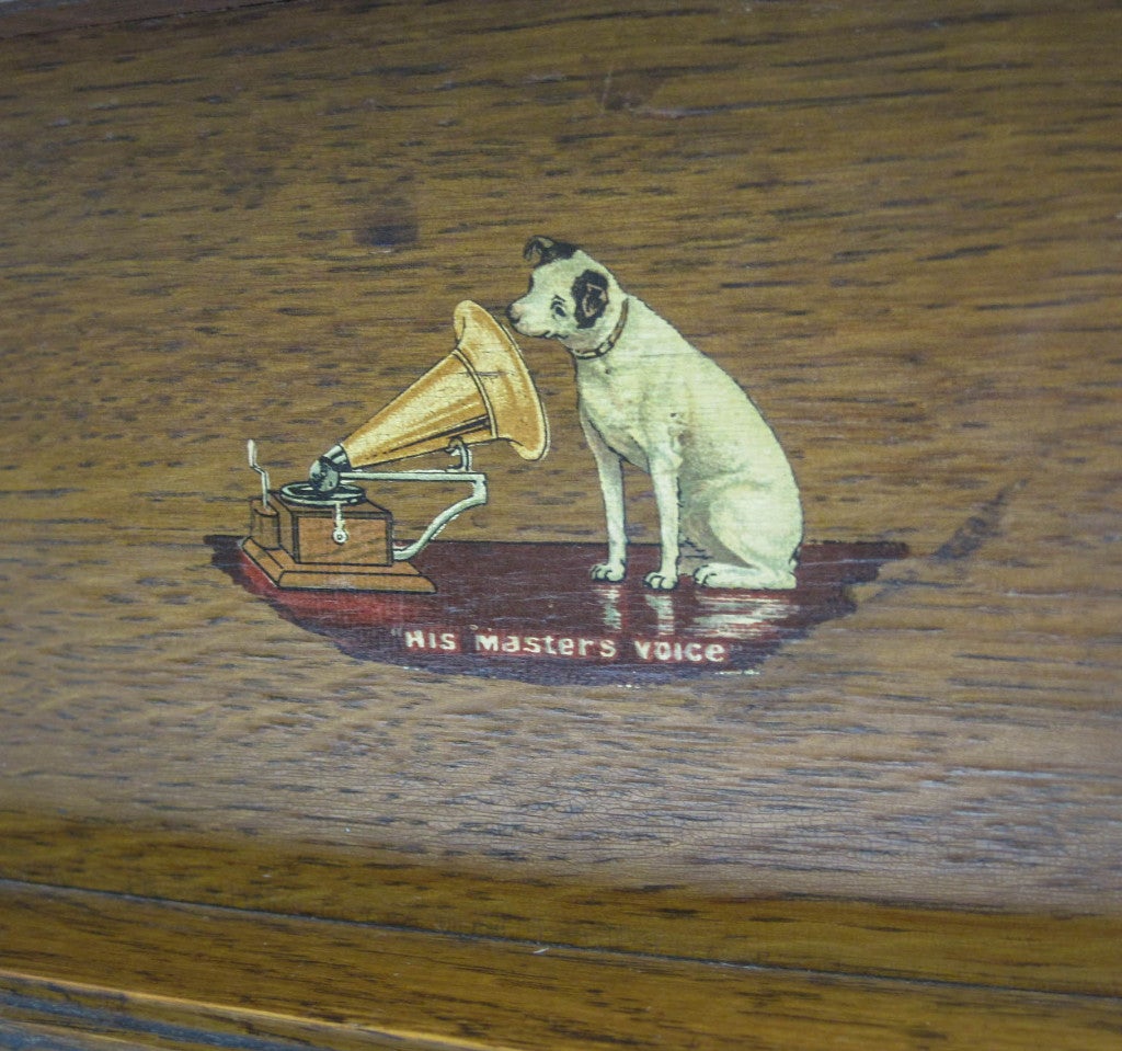 Victor Senior Gramophone 2