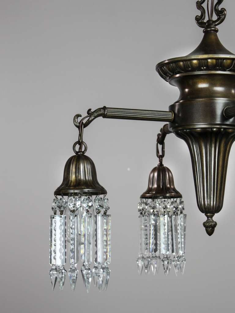 Early American Sheffield Spindle Light Fixture (4-Light) For Sale 4