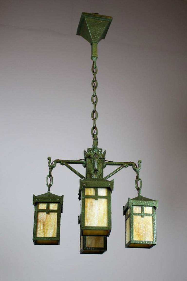 “BRADLEY & HUBBARD” Mission ‘Monk’ Light Fixture (4-Light) In Excellent Condition In Vancouver, BC