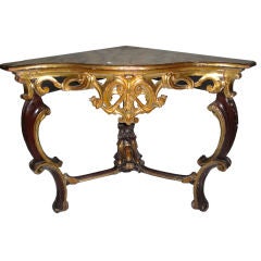 Neapolitan early 18th century Corner tables