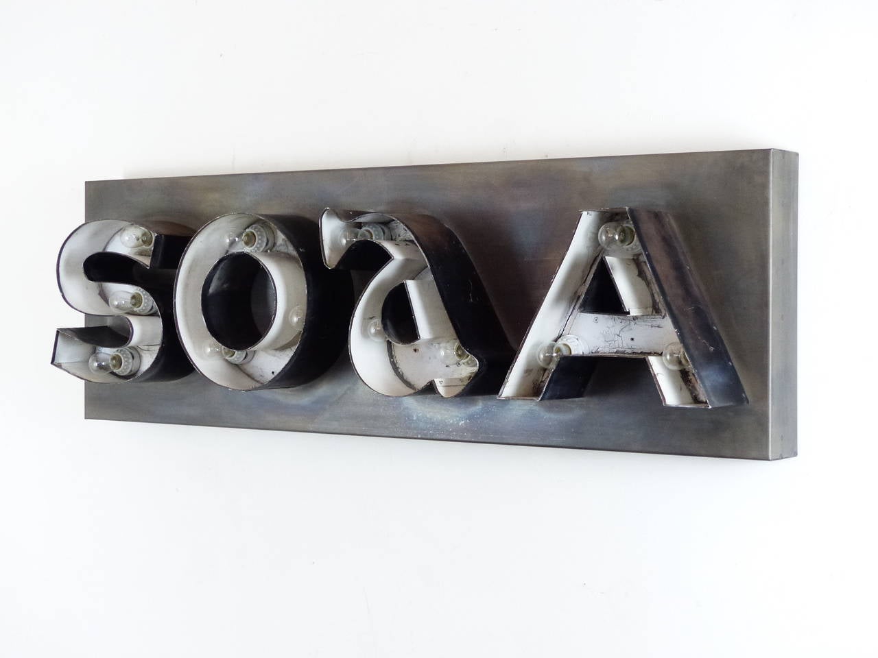 Vintage Soda Sign In Good Condition In Surrey, BC