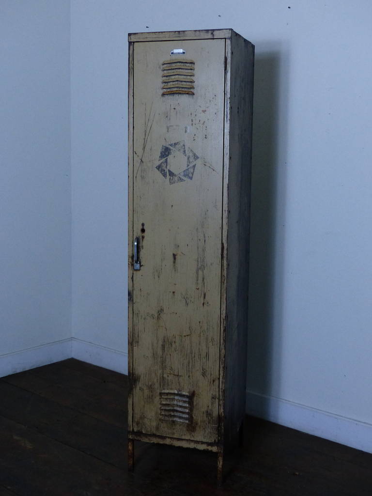 Metal free standing single locker at 1stDibs